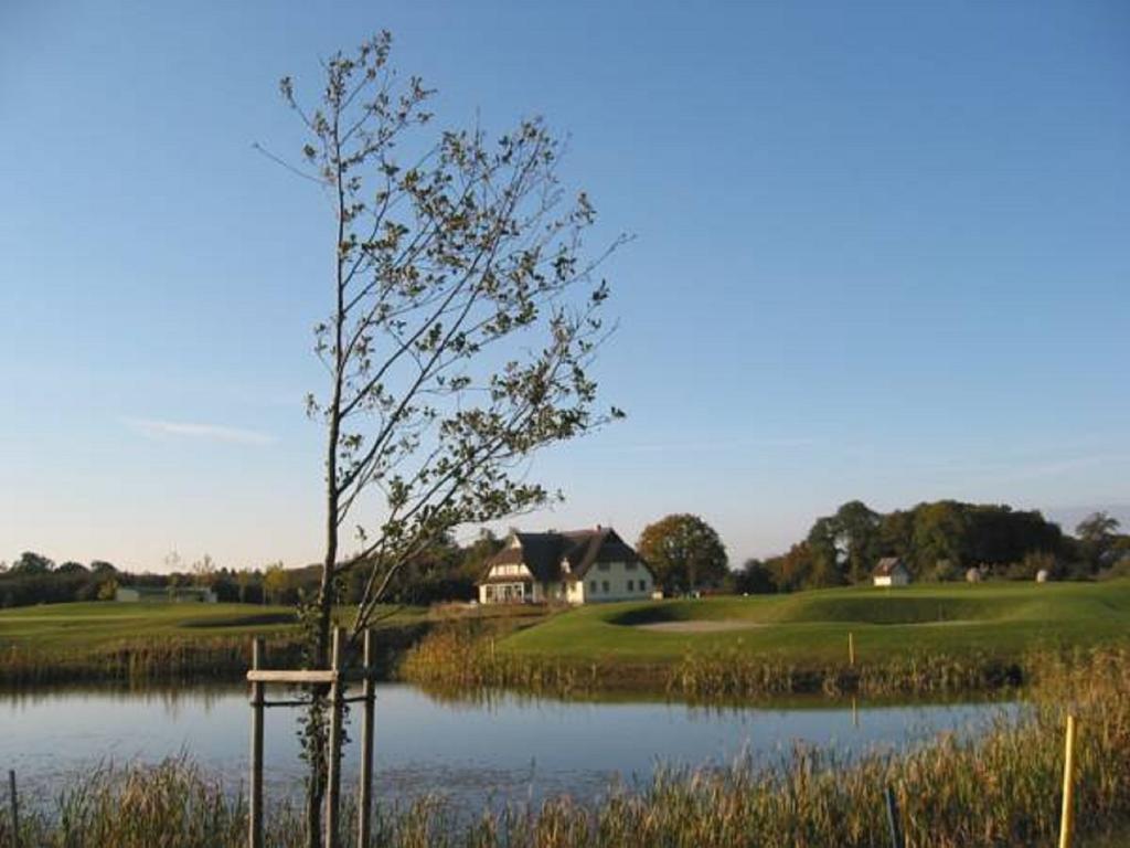 Golfcentrum Schloss Karnitz Ruegen Garz  المظهر الخارجي الصورة
